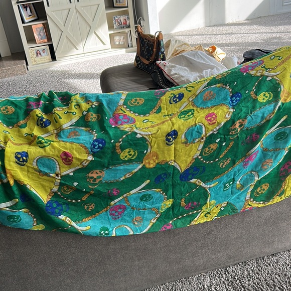 Skull scarf made 100% viscose - Picture 2 of 2